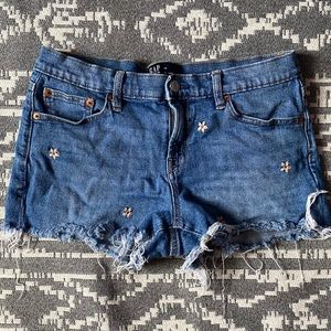 Flower jean shorts